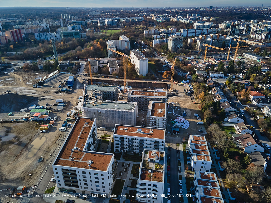 19.11.2021 - Luftbilder von der Baustelle Alexisquartier und Pandion Verde in Neuperlach